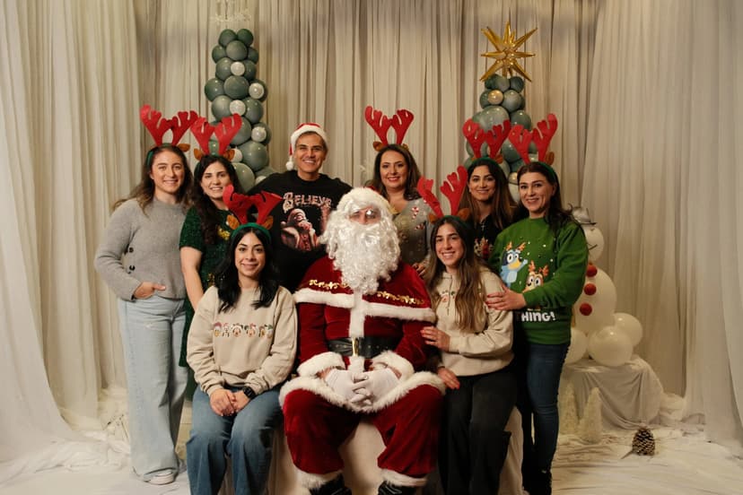Breakfast with Santa (BWS2024-124) — photograph by Steven Lelham