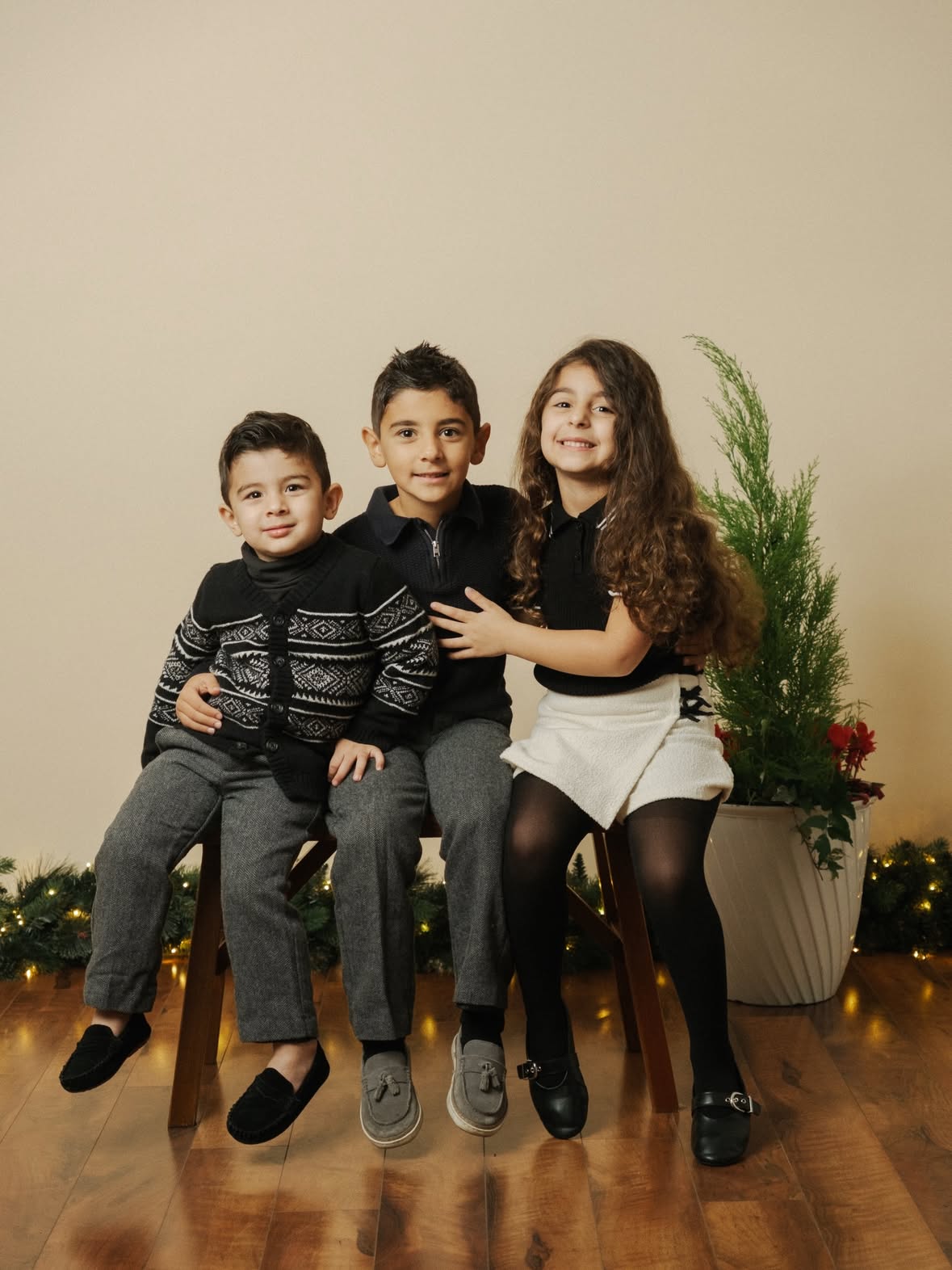 In-studio Christmas mini session