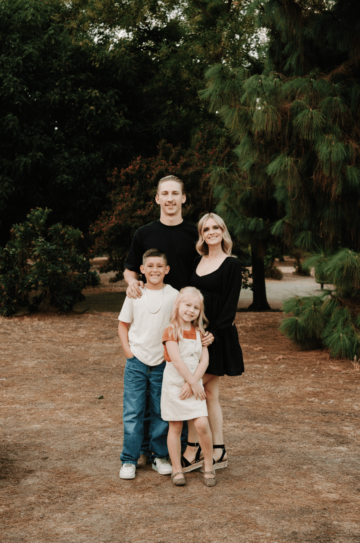 family photo mini session — portrait photography by Steven Lelham in Hughson, CA